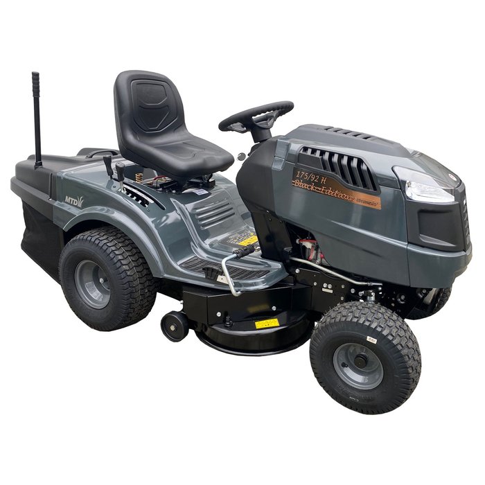 BLACK-EDITION®-175-92-H-Rasentraktor-3.jpg black edition® 175 92 h rasentraktor 3.jpg