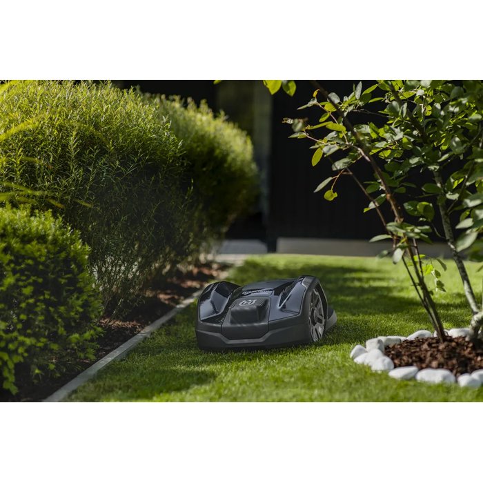 HUSQVARNA-305E-NERA-Automower®-4.jpg husqvarna 305e nera automower® 4 1.jpg