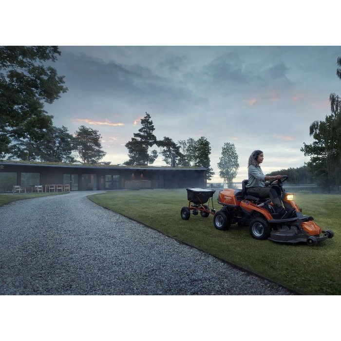 HUSQVARNA-Frontmaeher-R-216T-AWD-inkl.-Combi-Maehwerk-103cm-8.jpg husqvarna frontmaeher r 216t awd inkl. combi maehwerk 103cm 8.jpg