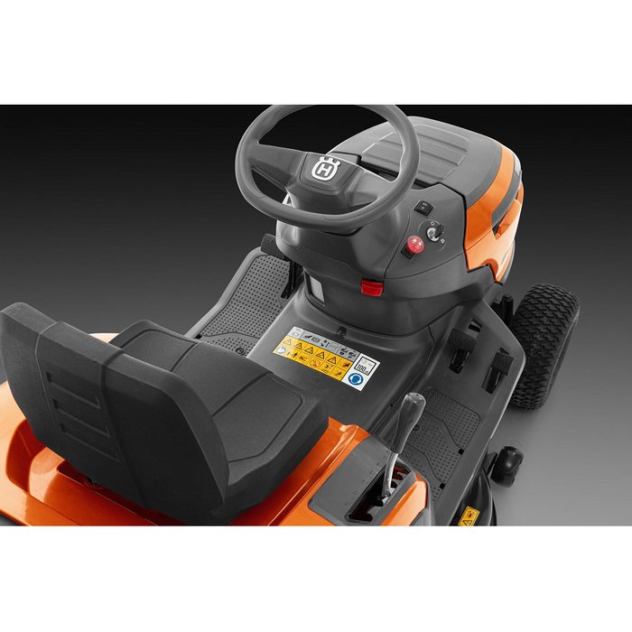 HUSQVARNA-TC-114-Rasentraktor-Neuheit-4.jpg husqvarna tc 114 rasentraktor neuheit 4.jpg